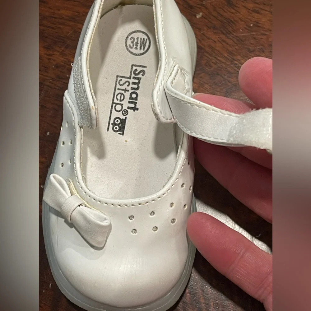 VTG 90s Smart Steps little girl white patent vinyl Mary Jane shoes size 3.5W‎